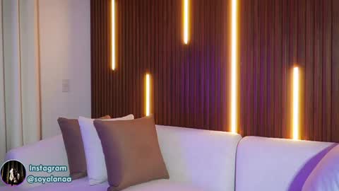 Alana online show from 04-25-26, 02:58