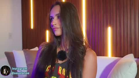 Snapshot of alana_haze chatting on 04-28-26, 01:59 Alana online show from 04-28-26, 01:59