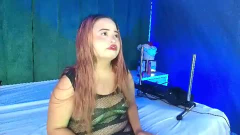 Snapshot of alana_petite chatting on 07-10-26, 11:02 ALANA PETITE online show from 07-10-26, 11:02