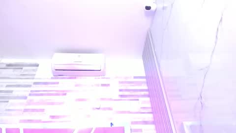 Alana online show from 11-18-25, 06:34