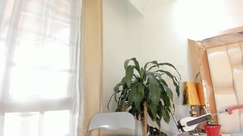       online show from 03-05-25, 09:15