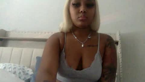 Snapshot of alanaaheartttt chatting on 11-03-25, 05:03 alanaaheartttt online show from 11-03-25, 05:03