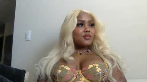 Snapshot of alanaaheartttt chatting on 11-04-25, 07:02 alanaaheartttt online show from 11-04-25, 07:02