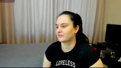 Julia online show from 03-08-26, 12:09