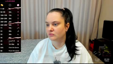 Julia online show from 04-26-26, 09:07