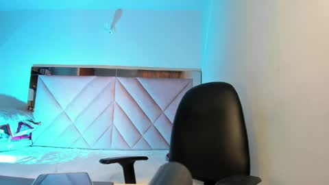 alanah connors online show from 05-22-26, 06:46