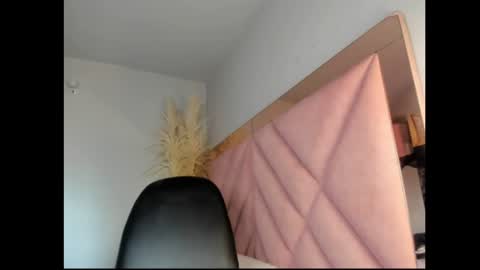 alanah connors online show from 06-25-26, 09:19