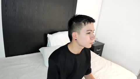 alanblack1 online show from 02-07-25, 11:23