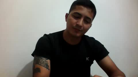 Snapshot of alanj998 chatting on 06-10-26, 04:45 alanj998 online show from 06-10-26, 04:45