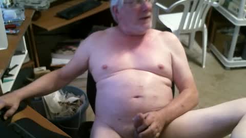 Snapshot of alanlee10allen chatting on 09-08-25, 04:39 Alanlee10allen online show from 09-08-25, 04:39