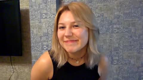 Julie online show from 11-29-25, 02:42