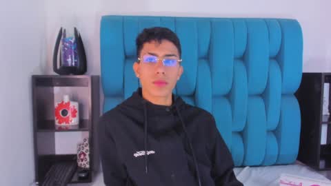 Snapshot of alannaughty_ chatting on 01-08-25, 09:01 alannaughty_ online show from 01-08-25, 09:01