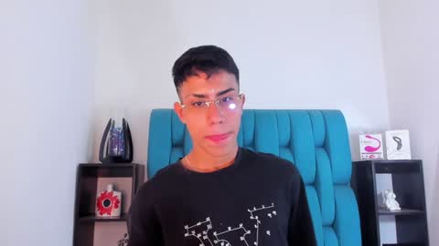 Snapshot of alannaughty_ chatting on 01-19-25, 04:01 alannaughty_ online show from 01-19-25, 04:01