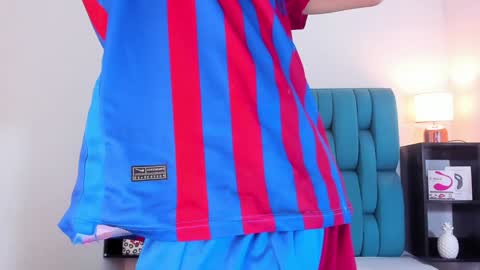 Snapshot of alannaughty_ chatting on 01-21-25, 11:03 alannaughty_ online show from 01-21-25, 11:03