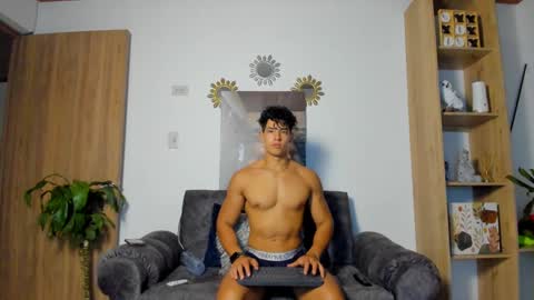 Snapshot of alansex66 chatting on 09-11-25, 12:55 Alan online show from 09-11-25, 12:55