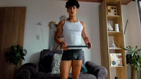 Snapshot of alansex66 chatting on 09-20-25, 05:14 Alan online show from 09-20-25, 05:14