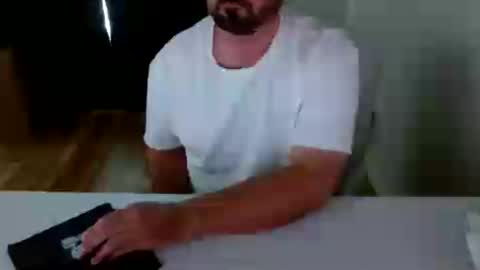John online show from 06-25-26, 08:35