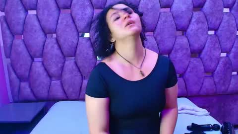 AlaSmith  online show from 02-01-26, 01:48