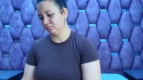 Snapshot of alasmith_ chatting on 05-11-26, 02:39 AlaSmith online show from 05-11-26, 02:39