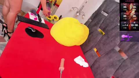 Snapshot of alazsanna1 chatting on 02-27-26, 11:38 Alazsanna online show from 02-27-26, 11:38