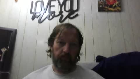 Snapshot of alberik2316 chatting on 10-18-25, 06:41 Alberik online show from 10-18-25, 06:41