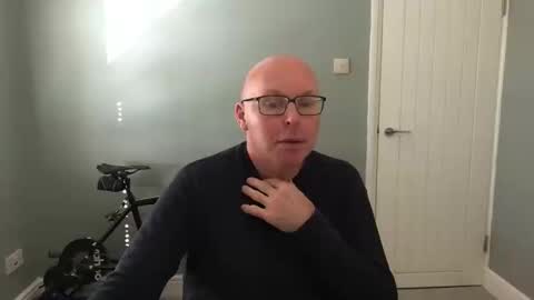 Snapshot of alc300170 chatting on 09-29-25, 09:25 alc300170 online show from 09-29-25, 09:25