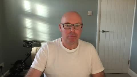 Snapshot of alc300170 chatting on 11-12-25, 08:48 alc300170 online show from 11-12-25, 08:48