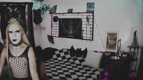 Snapshot of alchemymistic chatting on 02-12-25, 07:02 Mistic witch online show from 02-12-25, 07:02