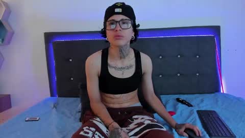 ale_cruzz online show from 02-28-26, 06:20