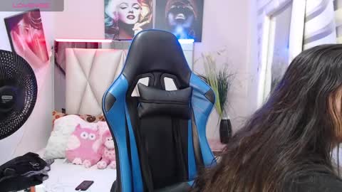 Snapshot of ale_noah_xxx chatting on 12-04-24, 04:32 ale_noah_xxx online show from 12-04-24, 04:32