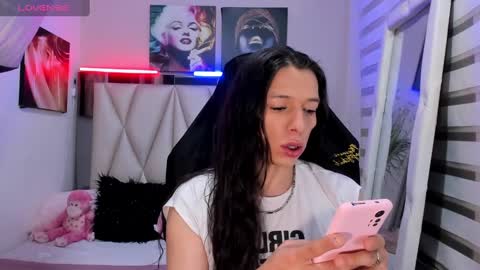 Snapshot of ale_noah_xxx chatting on 12-31-24, 11:17 ale_noah_xxx online show from 12-31-24, 11:17