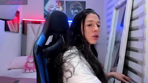 Snapshot of ale_noah_xxx chatting on 01-03-25, 06:44 ale_noah_xxx online show from 01-03-25, 06:44