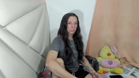 Snapshot of ale_noah_xxx chatting on 07-07-26, 07:23 ale_noah_xxx online show from 07-07-26, 07:23