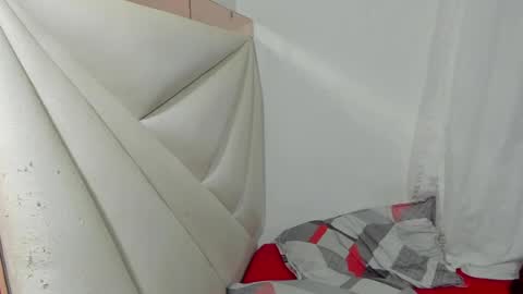 Snapshot of ale_noah_xxx chatting on 08-08-26, 01:08 ale_noah_xxx online show from 08-08-26, 01:08