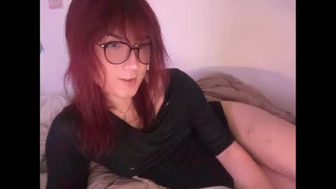 Snapshot of alealacta chatting on 10-13-25, 04:29 alealacta online show from 10-13-25, 04:29