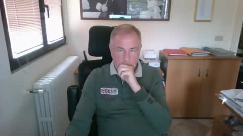 aleandela online show from 04-19-26, 03:33