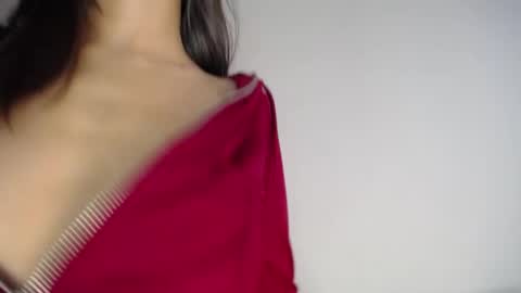 Snapshot of alee_moon chatting on 07-25-26, 09:34 Ale online show from 07-25-26, 09:34