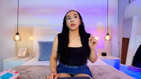 Alehia Cute online show from 11-18-25, 10:25