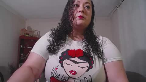 aleia taylor online show from 10-25-25, 02:08