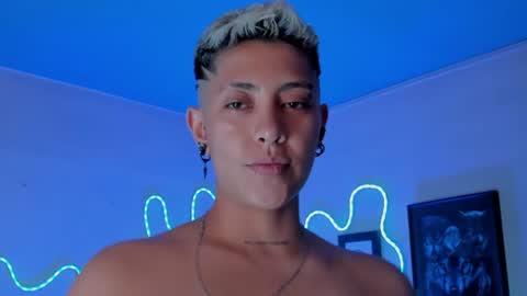 Snapshot of aleja1214 chatting on 07-01-26, 04:47 Alejandra online show from 07-01-26, 04:47