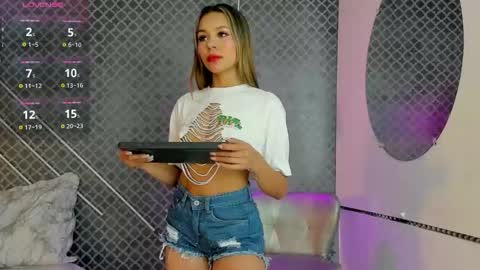 aleja_bloom online show from 12-04-25, 11:41