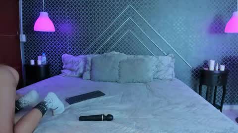 aleja_bloom online show from 05-18-26, 12:22