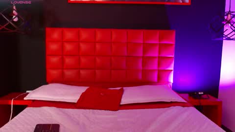  1 online show from 02-04-26, 03:34
