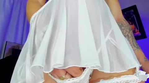 Snapshot of aleja_rogers996 chatting on 02-13-26, 01:12 Alejandra online show from 02-13-26, 01:12