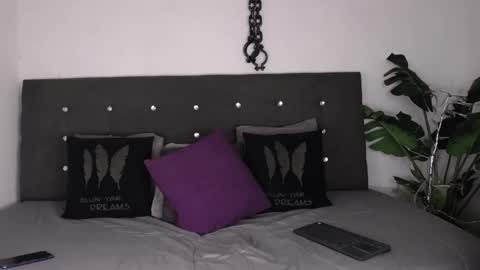 Alejandra online show from 11-26-25, 11:11