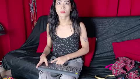 Snapshot of aleja_spearsx chatting on 05-15-26, 12:01 Alejandra online show from 05-15-26, 12:01