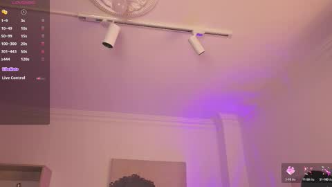 Alejandra online show from 10-23-25, 11:42