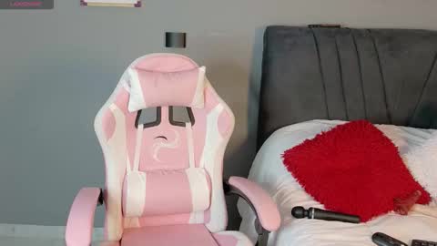 Snapshot of alejaa_jonees chatting on 09-28-25, 12:27 Alejandra Jones online show from 09-28-25, 12:27