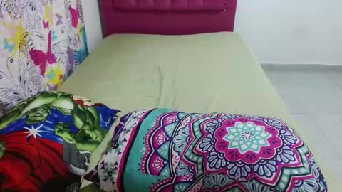 Snapshot of alejaa_milk chatting on 09-27-25, 09:14 Alejandra --independent model online show from 09-27-25, 09:14