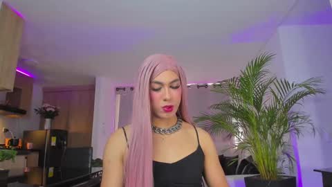 A L E J A N D R A online show from 02-21-25, 10:26